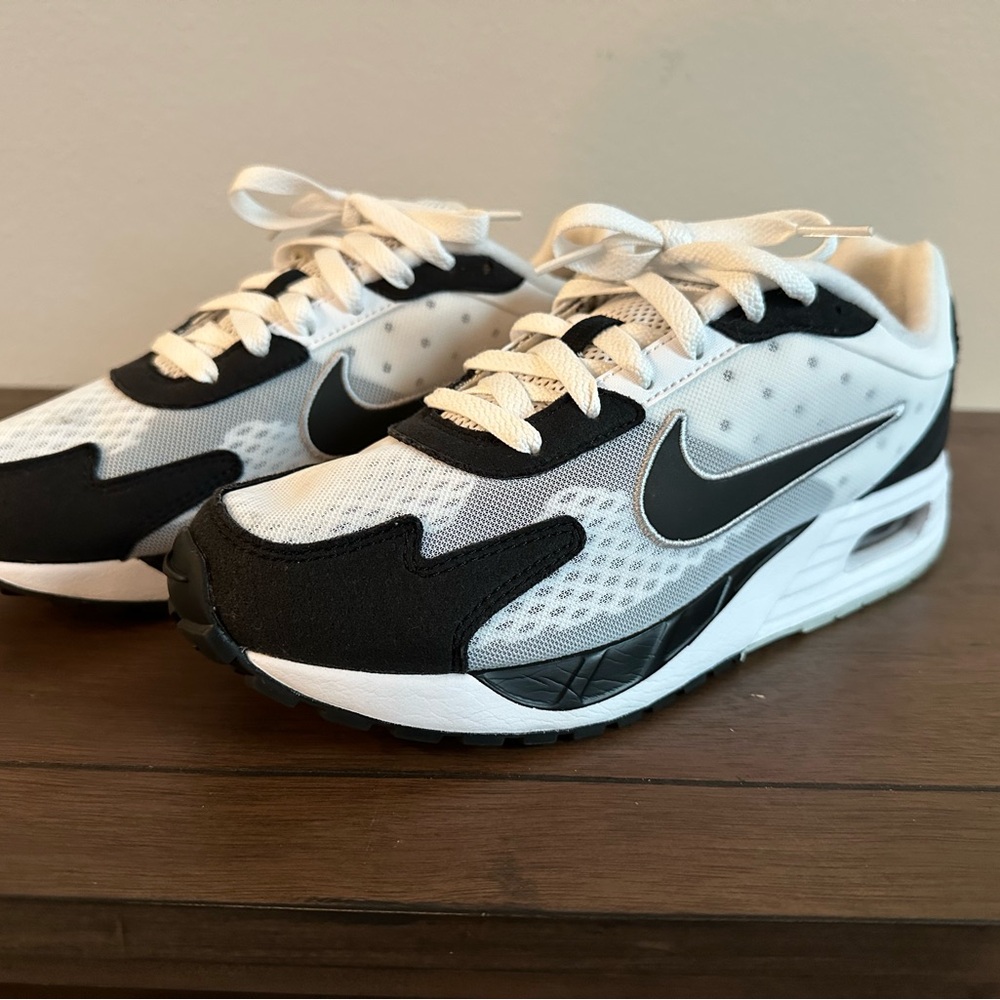 Nike Air Max Solo